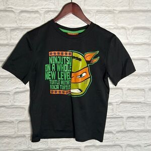 Nicklodeon ninja turtle shirt